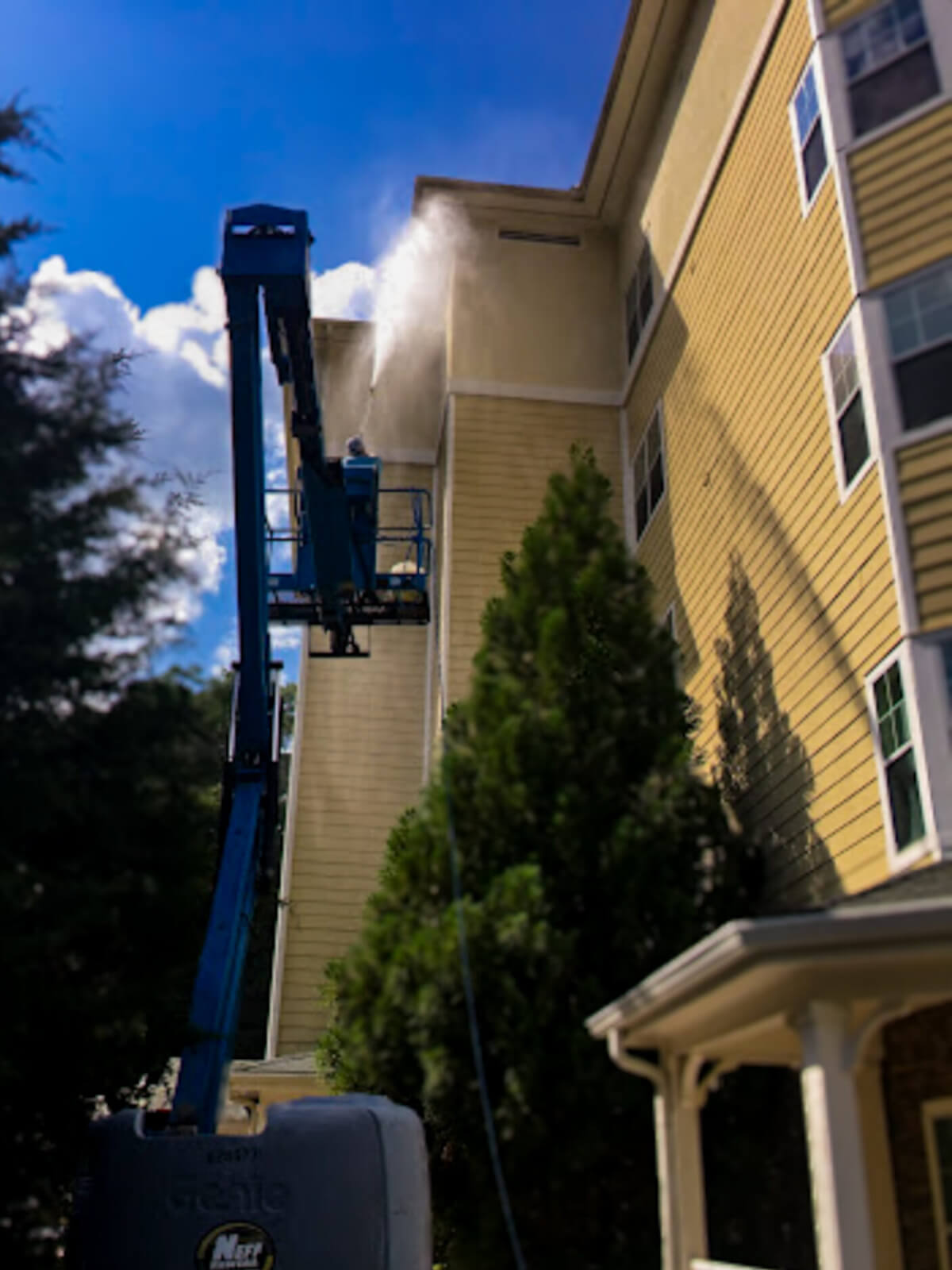 Best pressure commercial pressure washing service in action. Professional cleaning results.